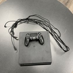 PlayStation 4/ PS4