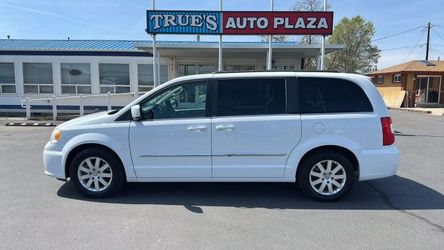 2014 Chrysler Town & Country