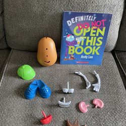 Mr potato head toy with book