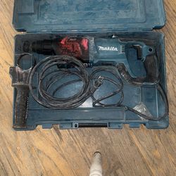 Makita Avt