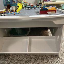 Lego table 
