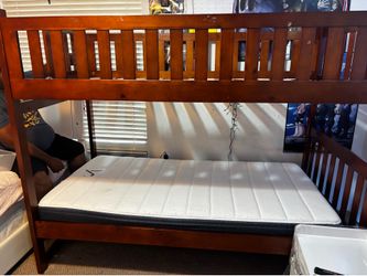 Bunk bed