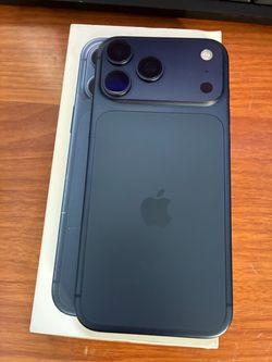 Blue iphone 17 pro max 256 gb boost mobile