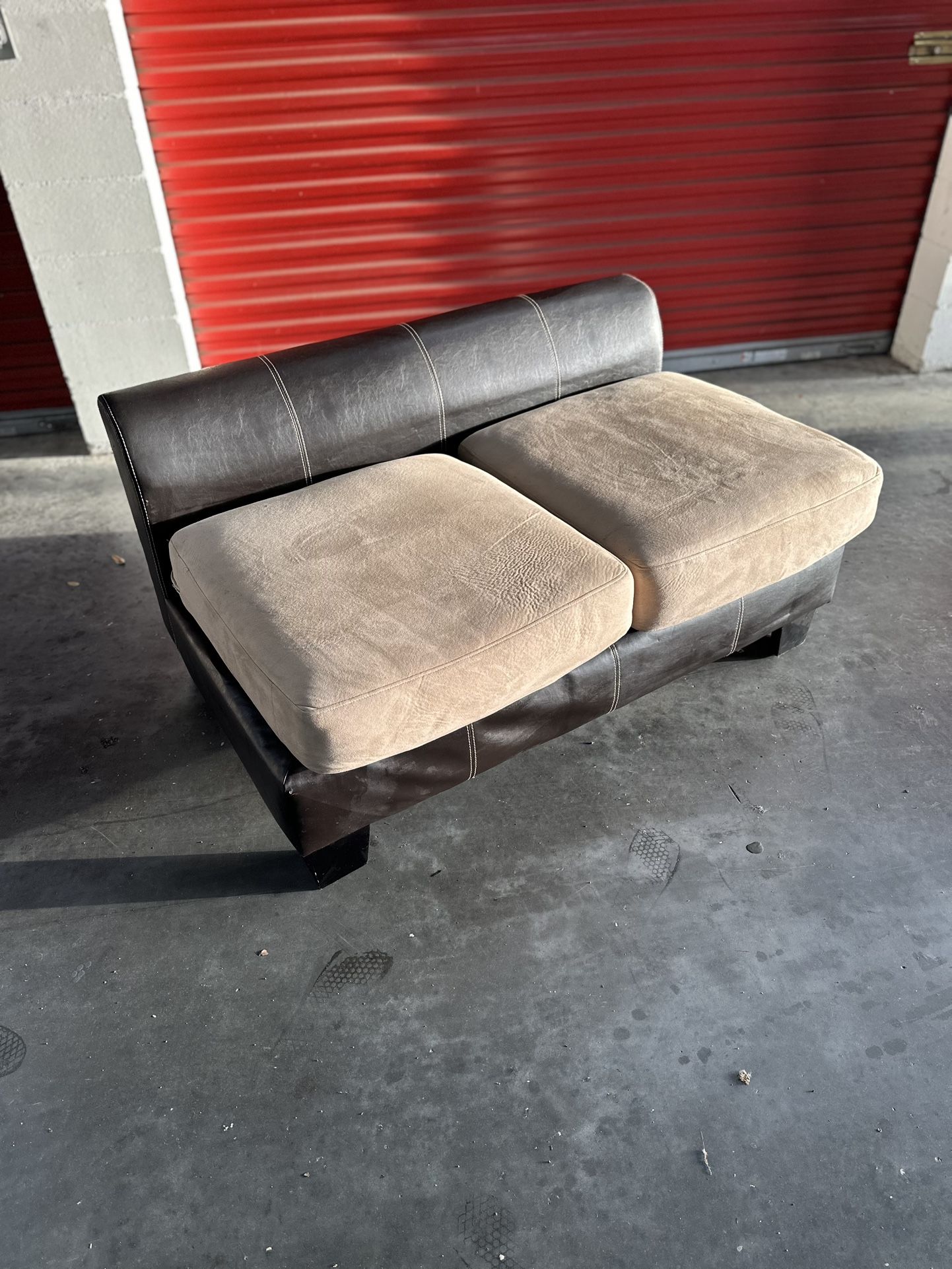 Small couch/sofa