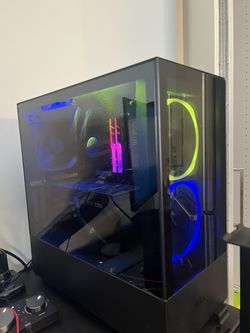 Gaming PC - Details in 2nd Photo