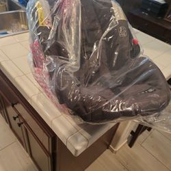 Infant Car Seat 