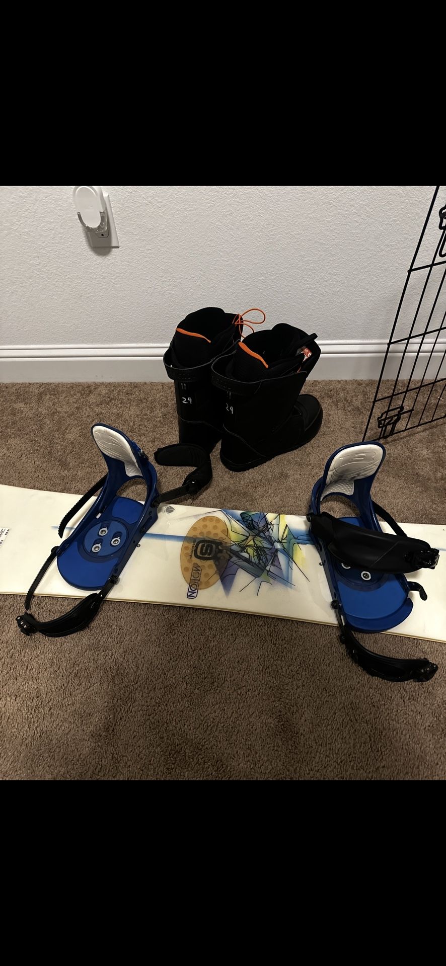 Burton Motion (165cm) with Snowboard Boots Size (11US Men)
