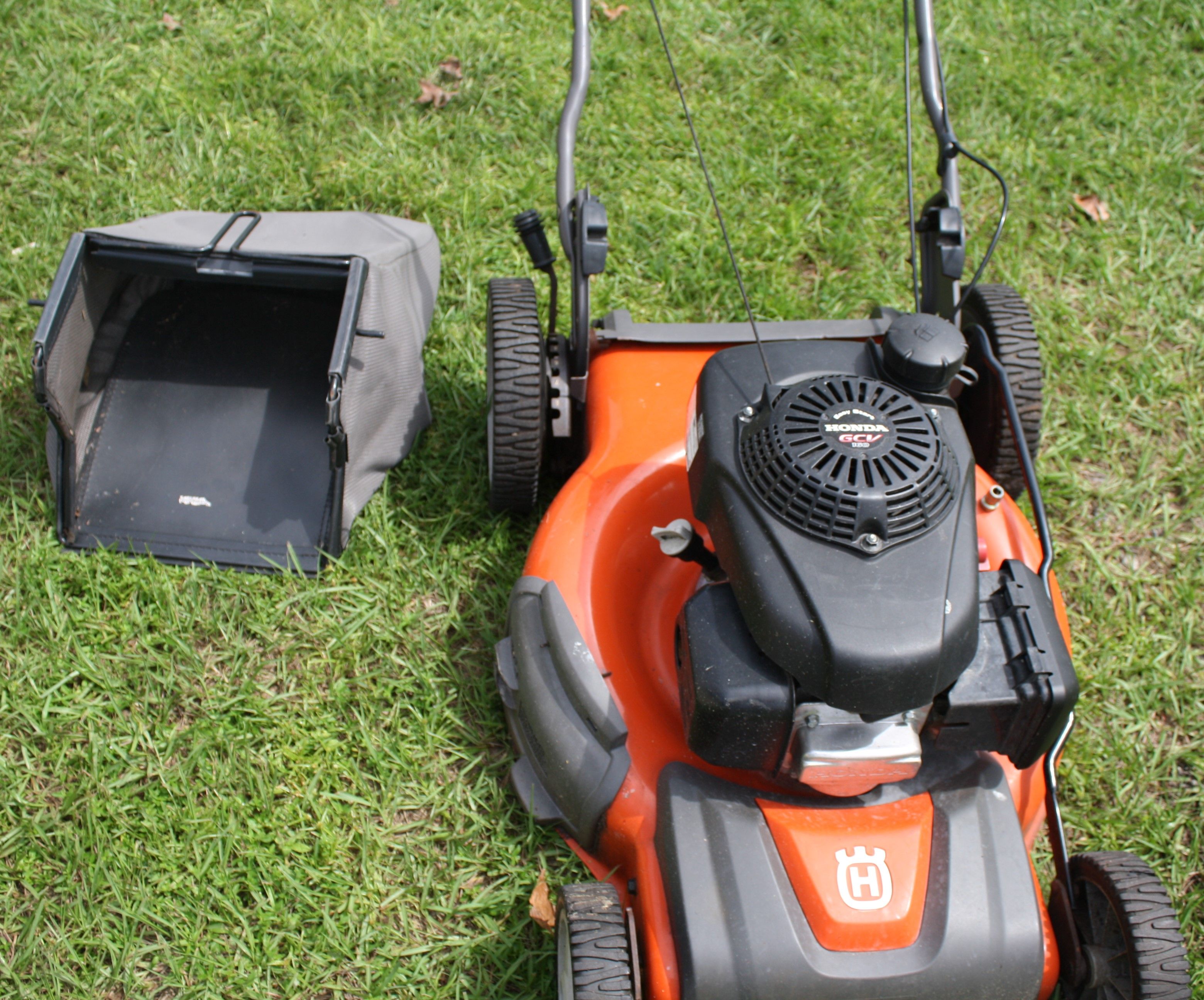 Husqvarna HU700H 160cc 22in SelfPropelled High Rear Wheel Drive Gas