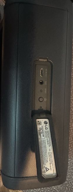 LG XBOOM Go P5 Bluetooth Speaker with Lights