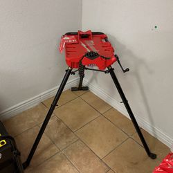 Milwaukee 1/8 in. to 6 in. Portable Leveling Tripod Chain Vise Stand