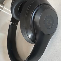 Beats By Dre Studio 3 $70