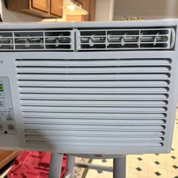Frigidaire window Unit