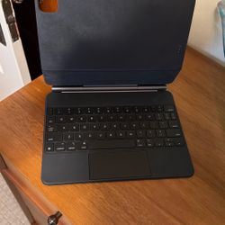 Previous-Gen Magic Keyboard for iPad Pro 