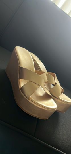 Women’s Shoes – Size 6 – $10 Cash  Only