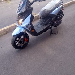 2024 SCOOTER 150 cc HAS TITLE 