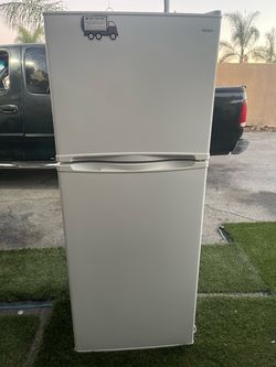 Refrigerator  semi Nuevo