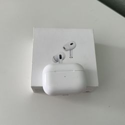 Apple AirPods Pro 2nd Generation-Good Condition