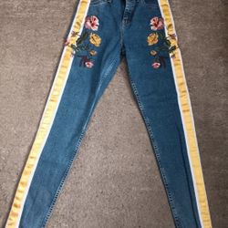 Top Shop Jamie High-rise  Floral Embroidered Skinny Jeans 