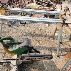 Hitachi Saw With Dwalt Stands 