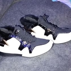 Michael Kors sneakers Size8