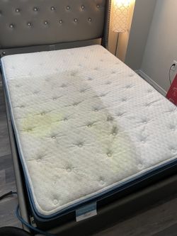 Mattress Cleaner - Deep Clean