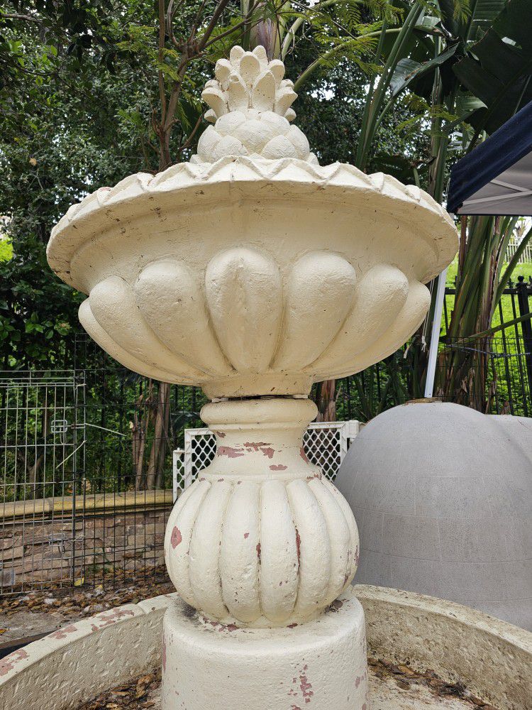Extra Large Pineapple Cascada Water Fountain 
