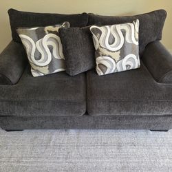 Super Comfortable Loveseat  - Luxurious