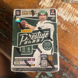 2023 Prestige Football Cards Blaster Box