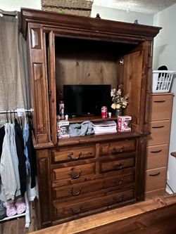 Tv entertainment console