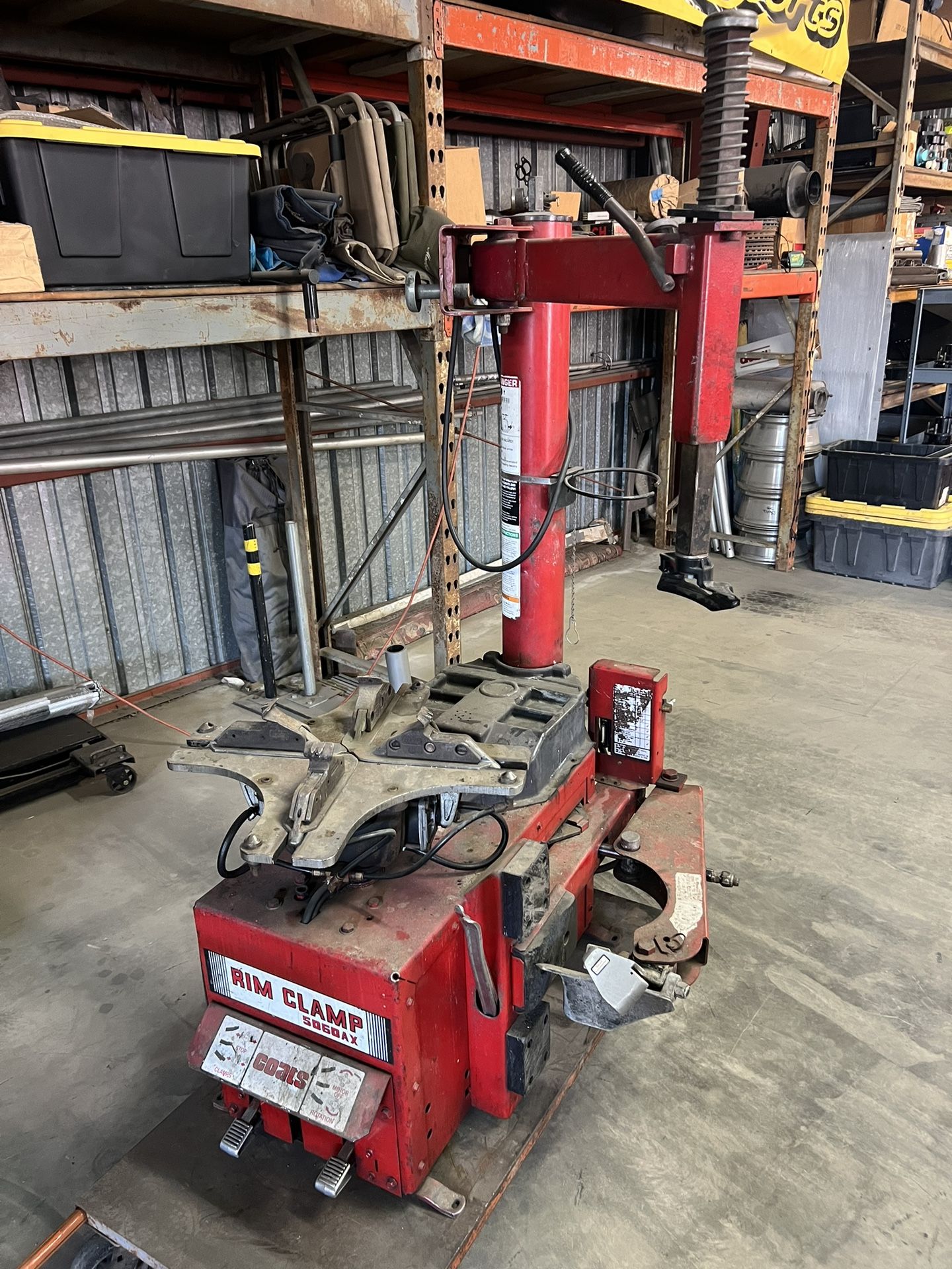 Coats Tire machine