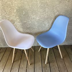 Mid Century Style Chairs and Table 