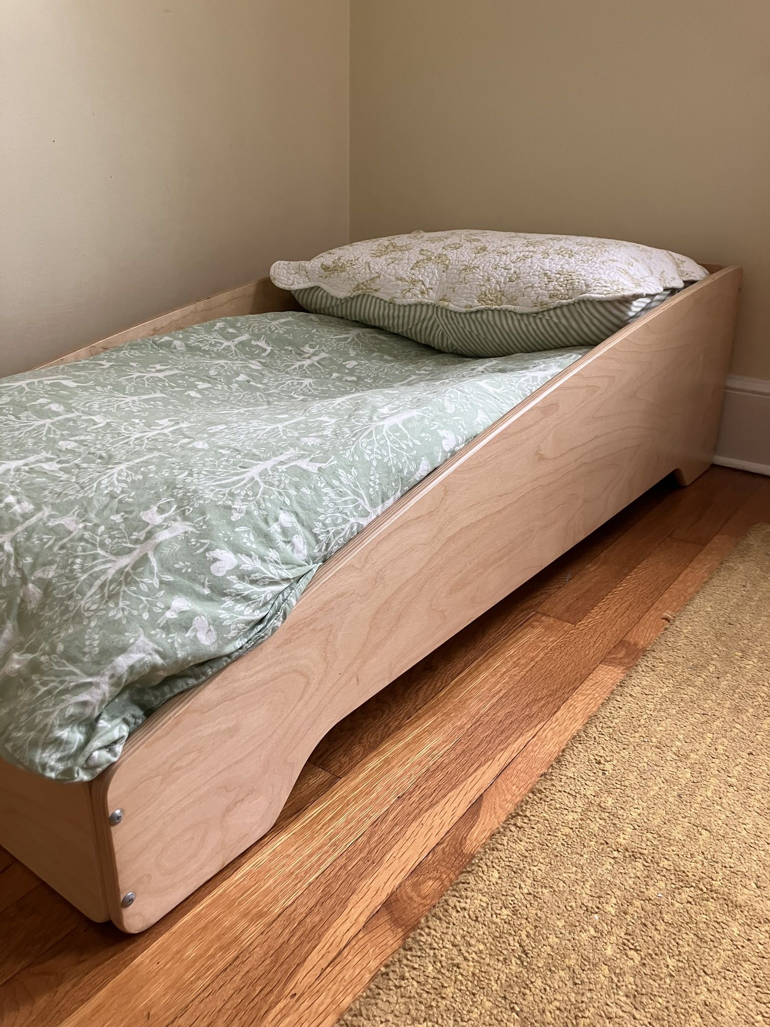 Sodura Zoom Toddler platform bed