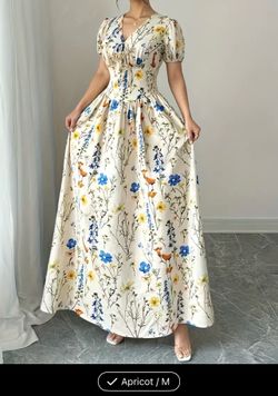 Beautiful party dress size M