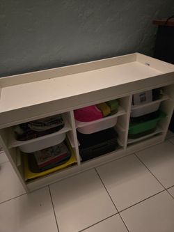 Kids play dresser chest