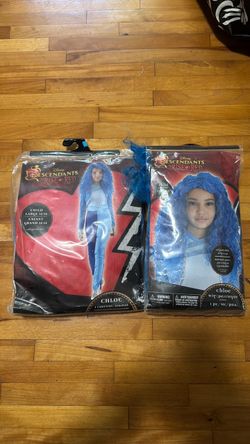 Disney Descendants Rise of Red Chloe Costume & Wig Set