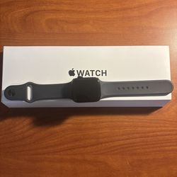 Apple Watch SE 3 (BRAND NEW)
