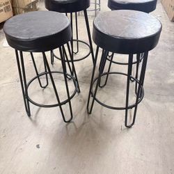 26.5 inch Round Bar Stools Faux Leather Counter/Bar Height Stools with Cushion Backless Leather Seat with Hairpin Legs Barstools for Bar/Dining/Living