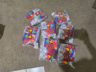 7 big packs comes with 12 packs each has 1200 balloons with Filler Nozzle