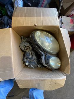 2002 to 2006 Mercedes Benz E class passenger headlight