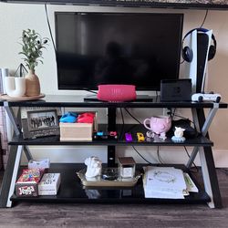 3 panel TV stand