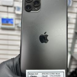 iPhone 11 Pro Max Unlocked 256 gb excellent condition! $ 350