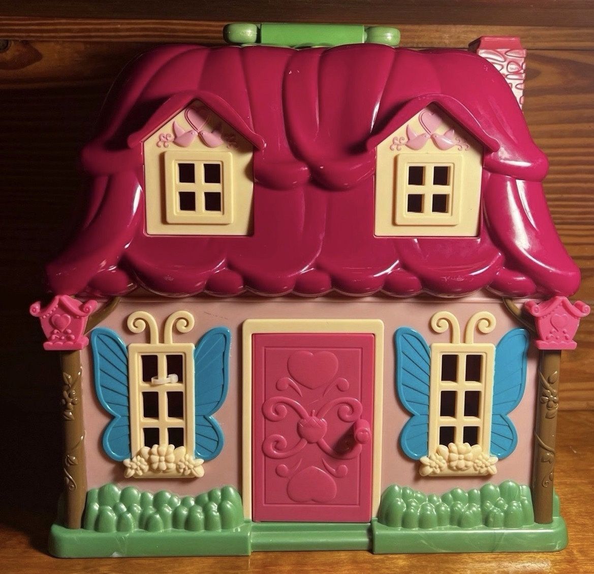 Lil Woodzeez Countryside Cottage House Bunny Amelia & Elliot Hoppingood Play Set