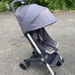 QBIT LTE Travel Stroller