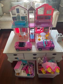 Barbie doll house and accessories