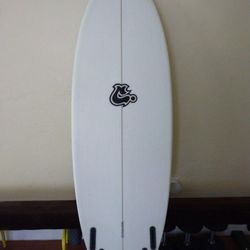 Custom 5-10 performance quad surfboard