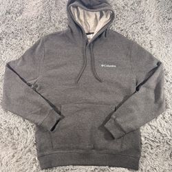 Columbia Men’s Hooded Pullover Graphic Sweatshirt - Medium