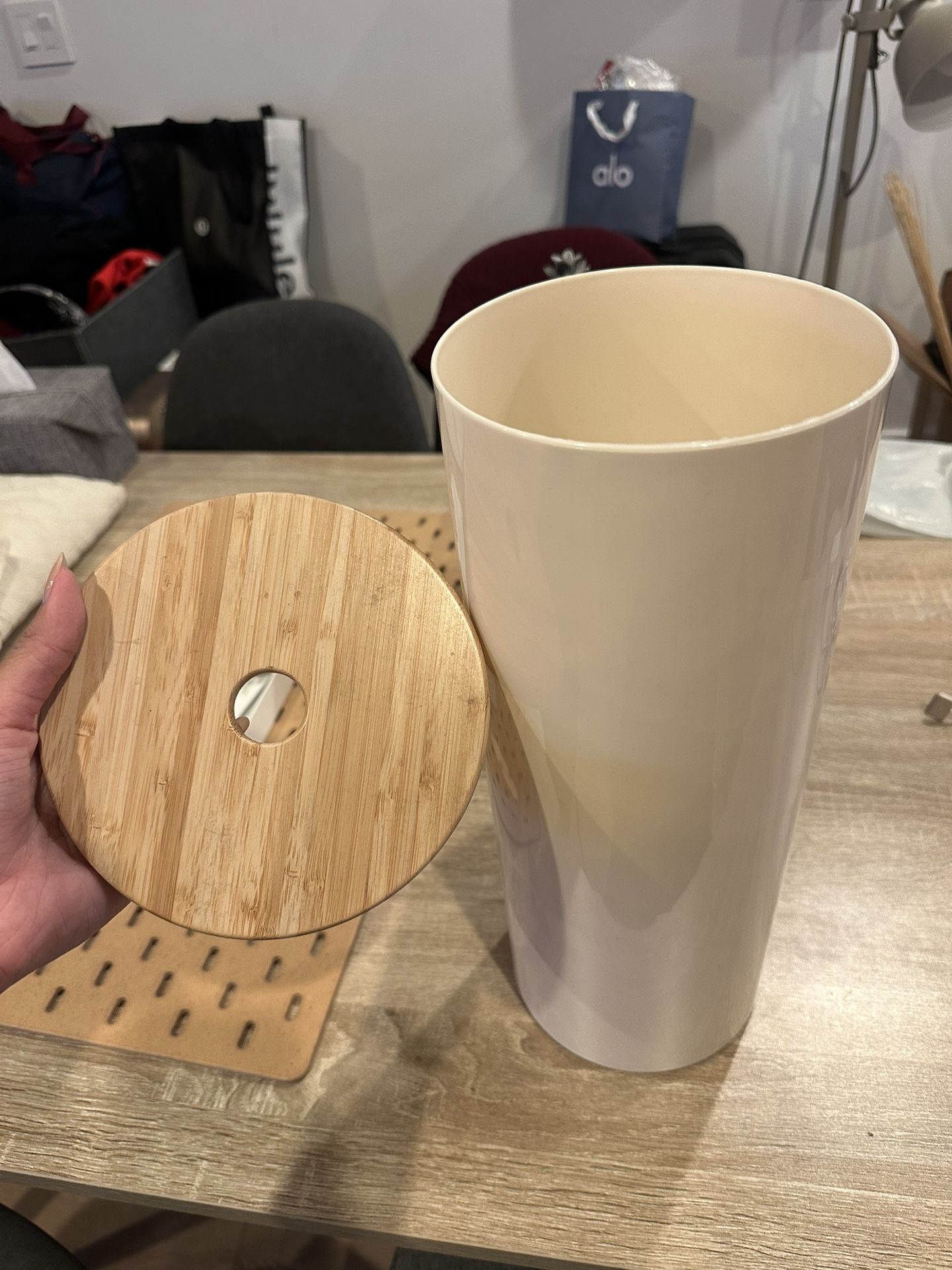 Toilet Paper Holder / Storage