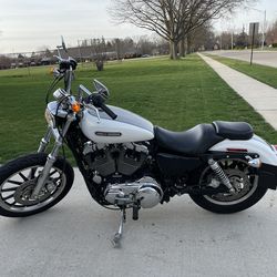 2009 Harley Davidson Sportster 1200, 3k miles