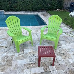 Free 2 Chairs And 1 Table