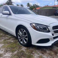 2018 Mercedes C300 